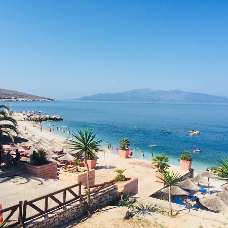 Apartments On The Beach Sarande Exterior photo