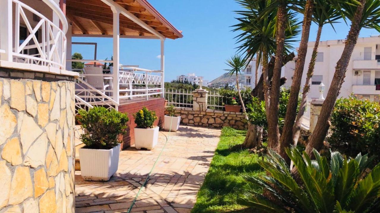 Apartments On The Beach Sarande Exterior photo