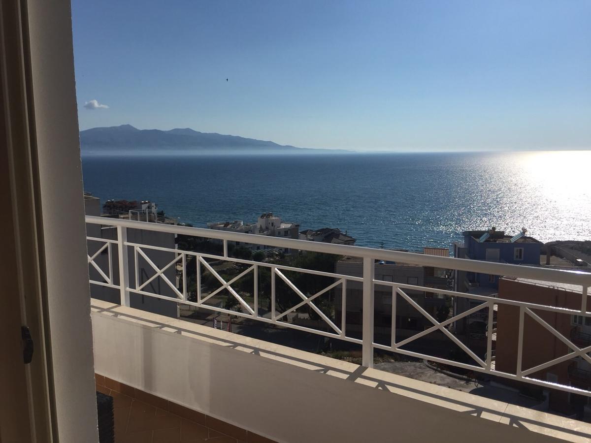 Apartments On The Beach Sarande Exterior photo