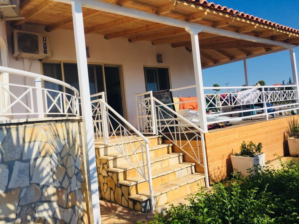 Apartments On The Beach Sarande Exterior photo