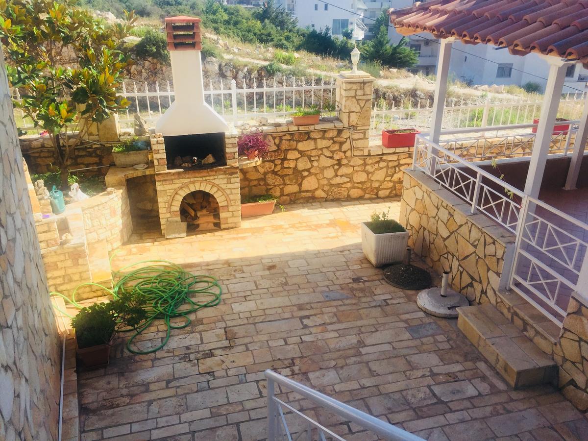 Apartments On The Beach Sarande Exterior photo