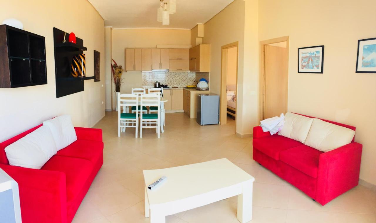 Apartments On The Beach Sarande Exterior photo