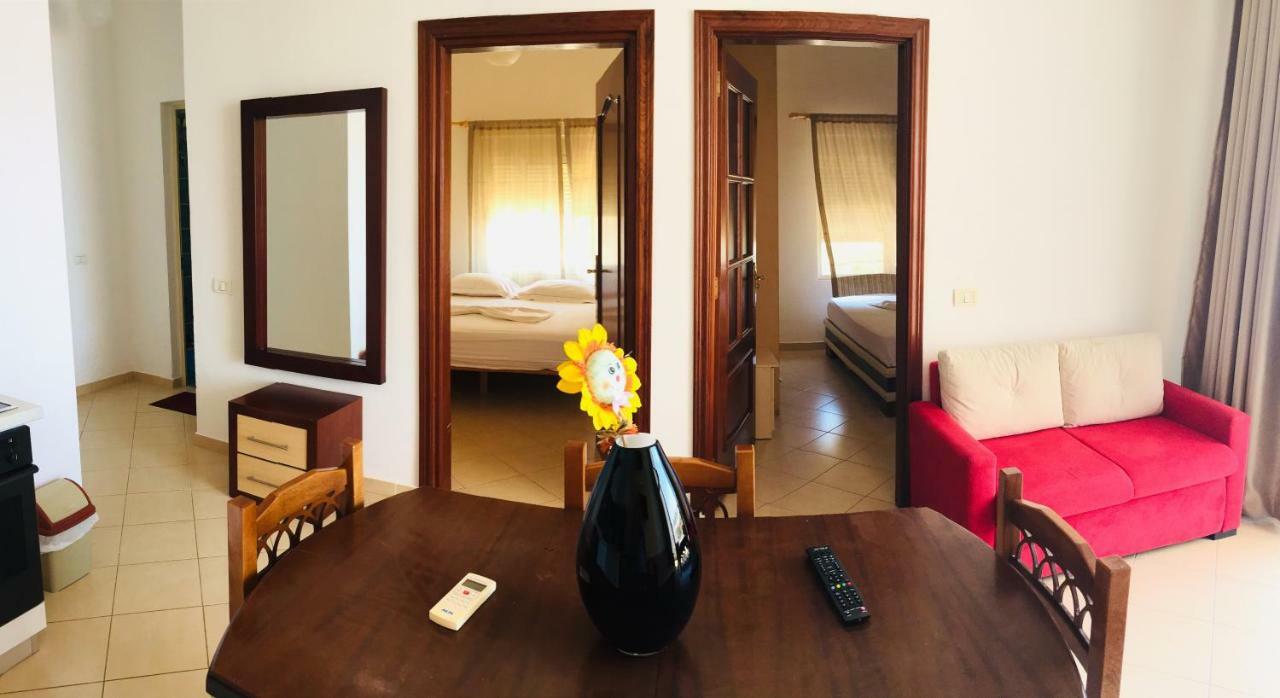 Apartments On The Beach Sarande Exterior photo